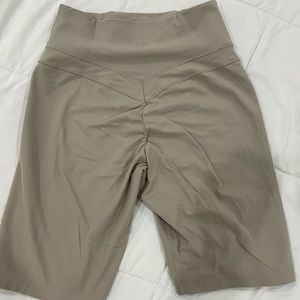 whitney simmons gymshark cycling shorts